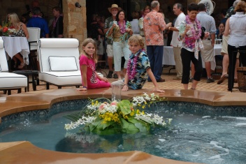 2009-05-23-ESCONDIDO LUAU KYLA VALE 04.jpg